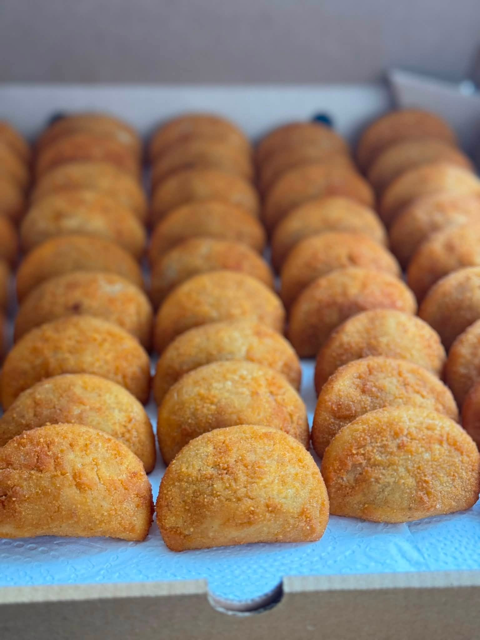 Carol Doces, Salgados e Bolos