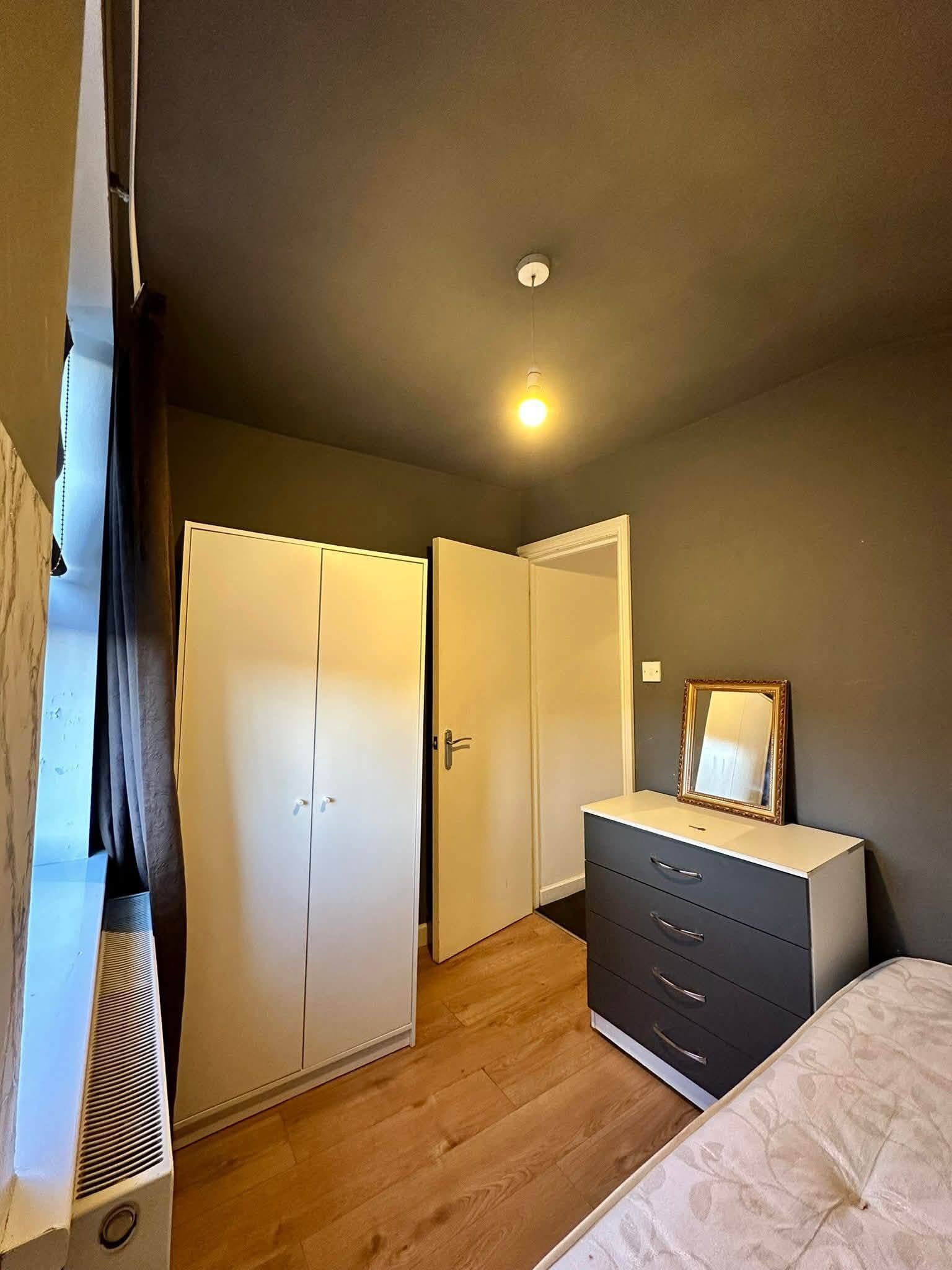 Quarto SINGLE